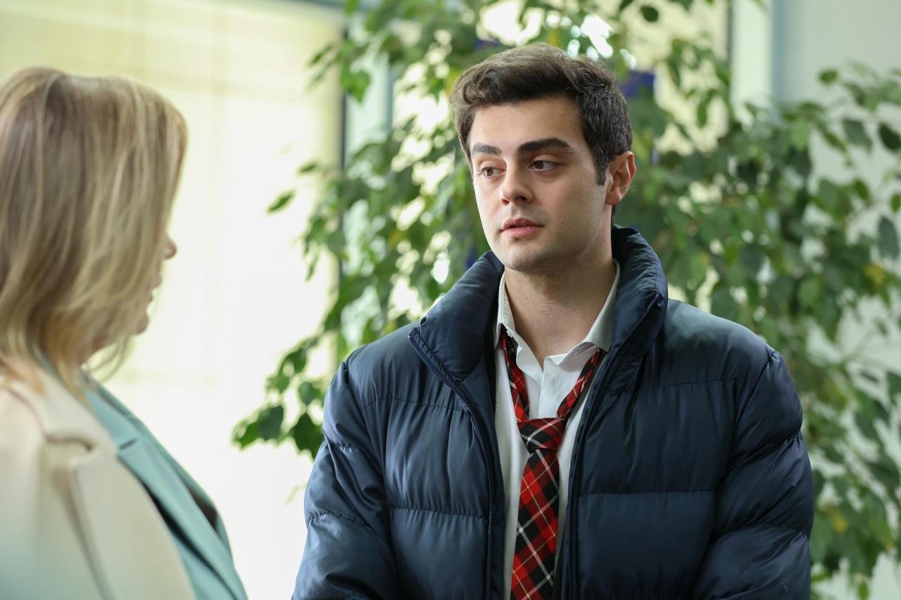مسلسل اخوتى مترجم - الحلقة 132