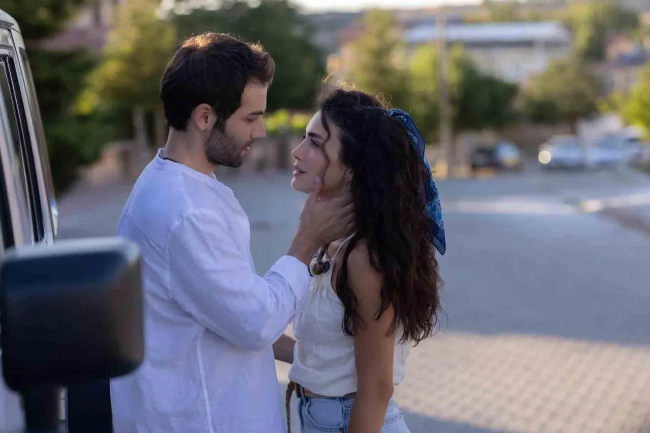 مسلسل الياقوت مترجم - الحلقة 1